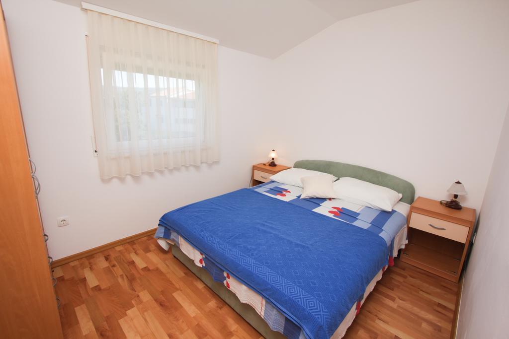 Apartments Spirito Рогозница Экстерьер фото