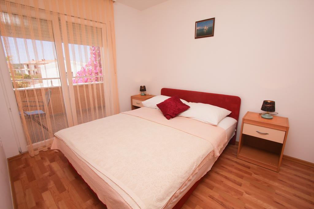 Apartments Spirito Рогозница Экстерьер фото