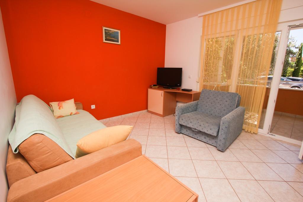 Apartments Spirito Рогозница Экстерьер фото